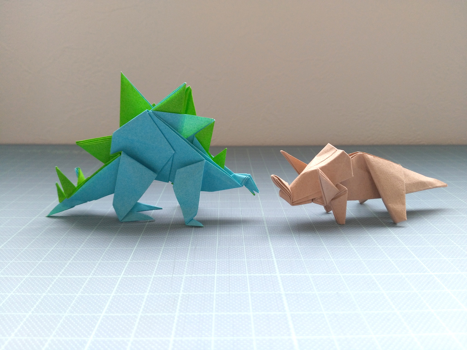 折り紙にチャレンジ 恐竜を作ってみた Design Antena デザインアンテナ